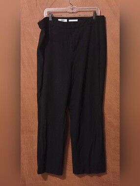 Old Navy Women's Black Dress Pants - Straight Leg Size 16 Short